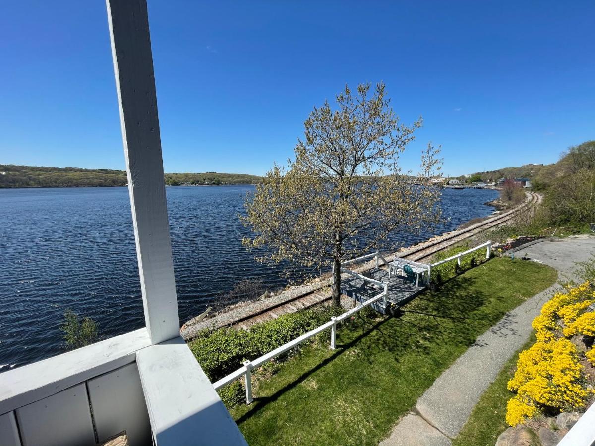 Spectacular Home With A Amazing Ocean - River View Groton Exterior photo