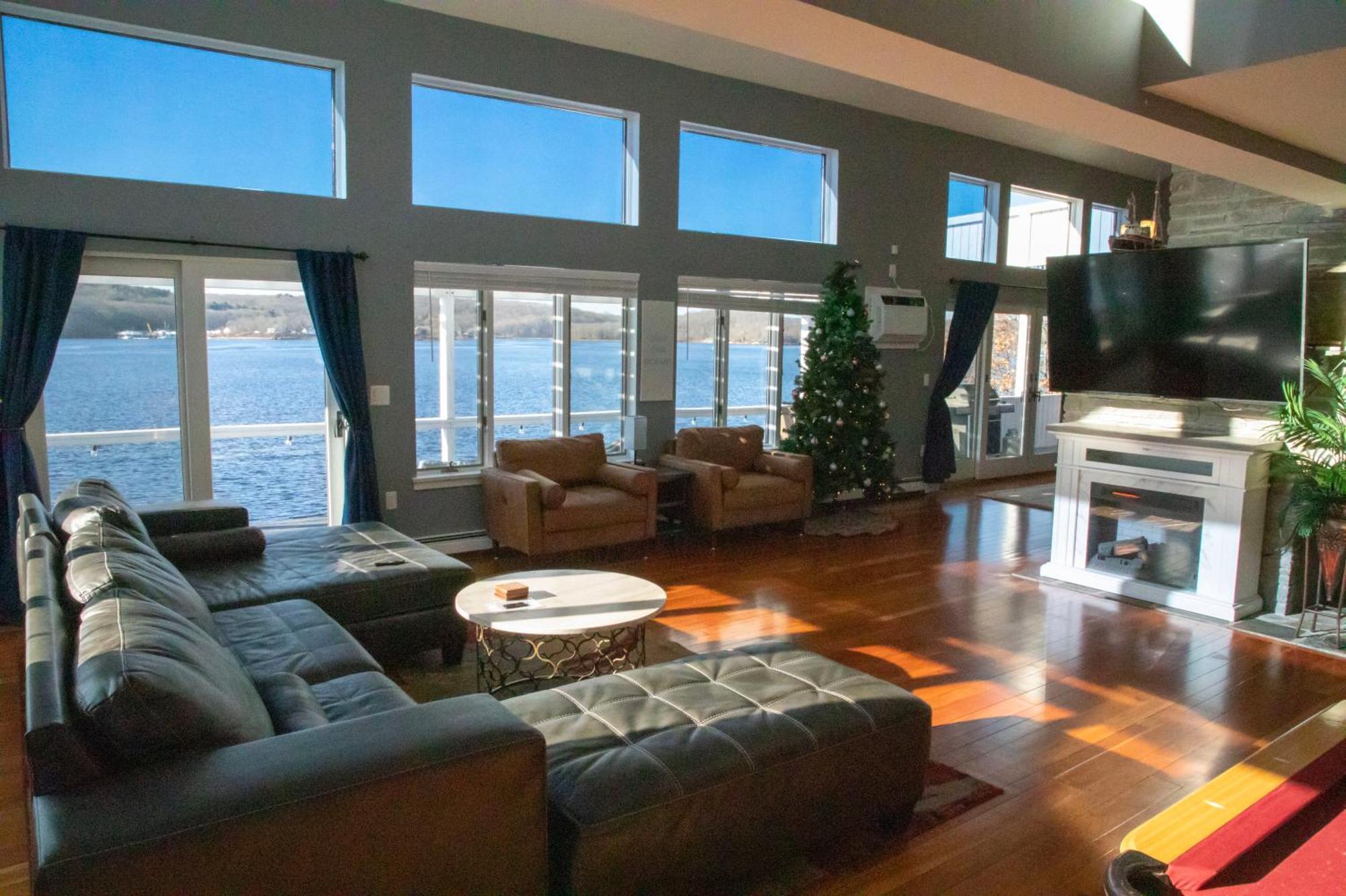 Spectacular Home With A Amazing Ocean - River View Groton Exterior photo