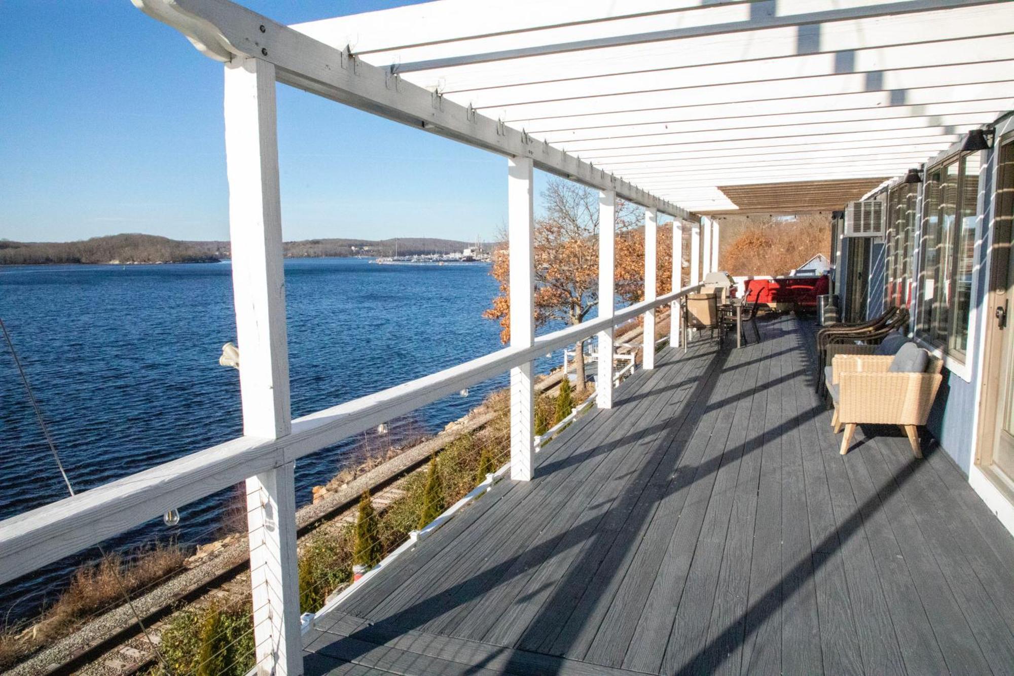 Spectacular Home With A Amazing Ocean - River View Groton Exterior photo