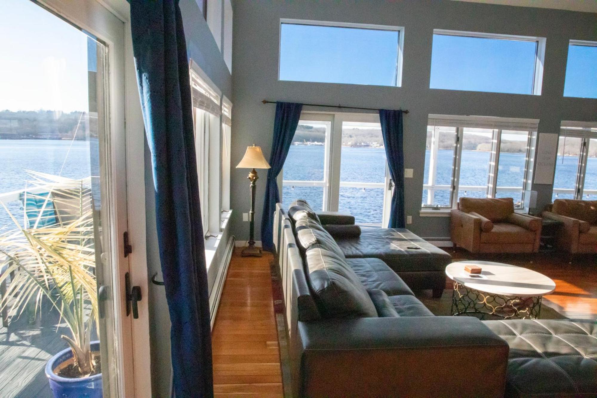 Spectacular Home With A Amazing Ocean - River View Groton Exterior photo