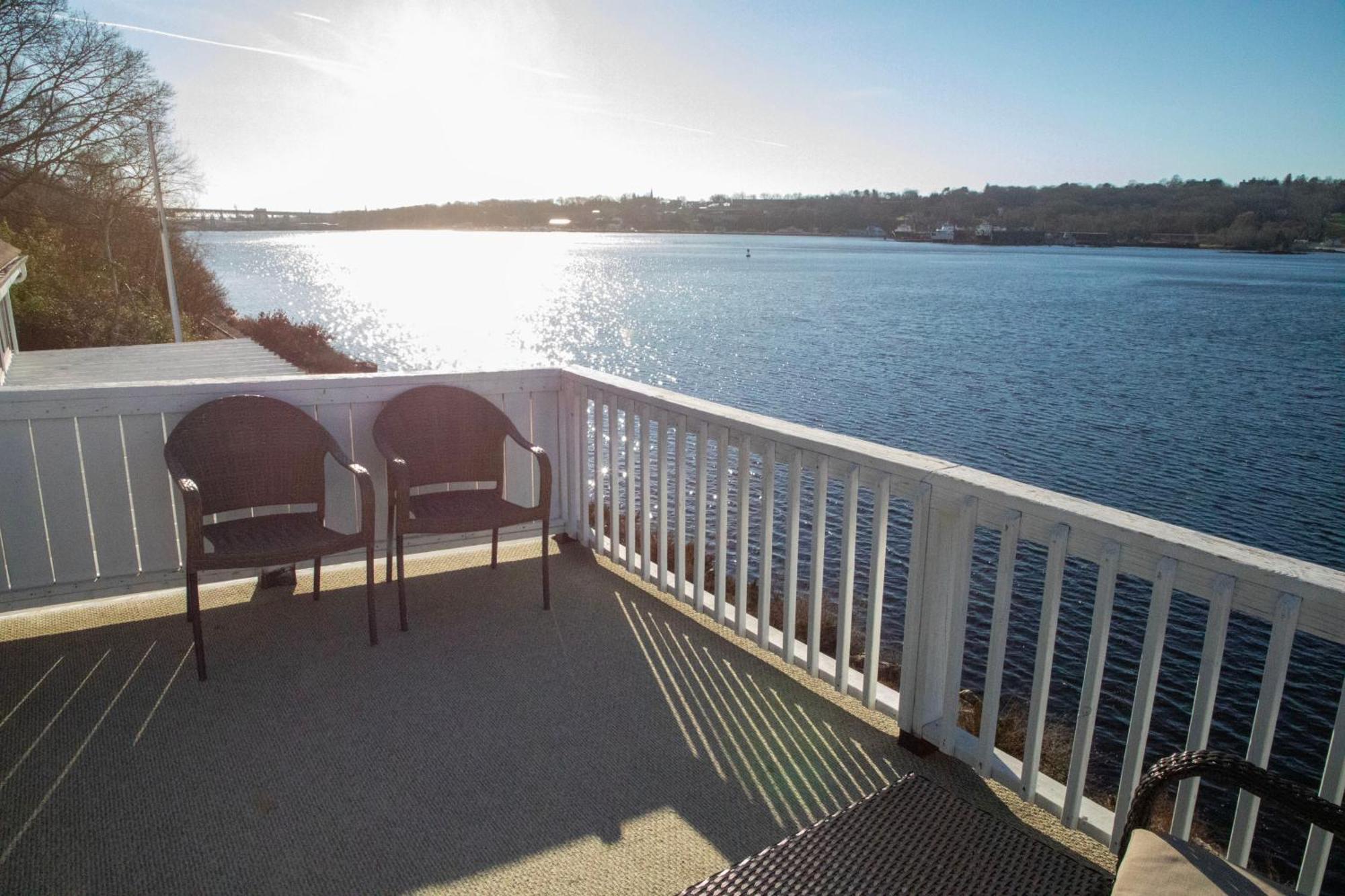 Spectacular Home With A Amazing Ocean - River View Groton Exterior photo